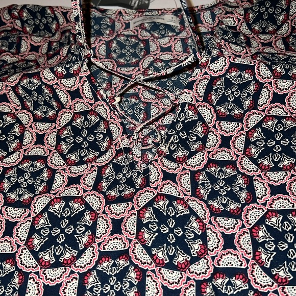 Abercrombie top - Picture 4 of 7